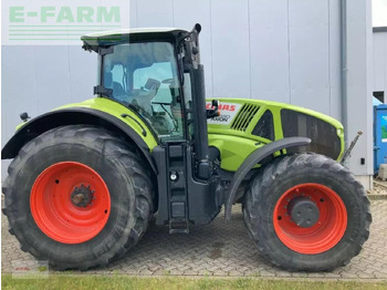 Ciągnik rolniczy CLAAS Axion 930