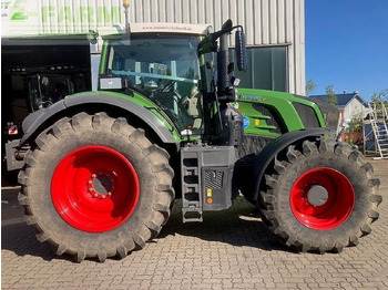 Ciągnik rolniczy FENDT 826 Vario