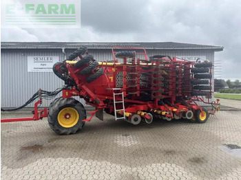 Siewnik punktowy VÄDERSTAD