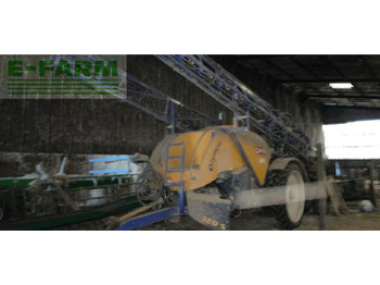 Opryskiwacz przyczepiany