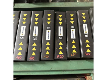 Młot hydrauliczny HAMMER