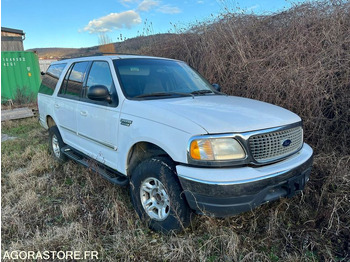 Samochód osobowy FORD