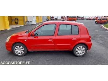 Samochód osobowy RENAULT