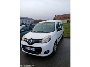 Samochód osobowy RENAULT