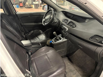 Samochód osobowy RENAULT SCENIC 3 - 113000KMS - 2016: zdjęcie 3 Samochód osobowy RENAULT SCENIC 3 - 113000KMS - 2016: zdjęcie 3