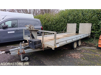 Przyczepa niskopodwoziowa