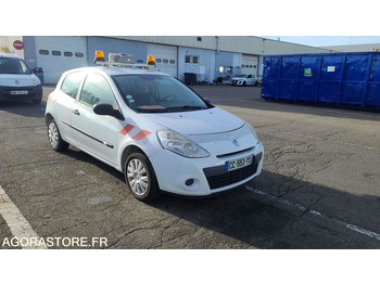 Samochód osobowy RENAULT