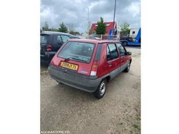 Hatchback Renault R5: zdjęcie 4 Hatchback Renault R5: zdjęcie 4