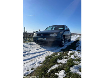 Samochód osobowy VOLKSWAGEN