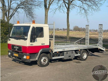 Ciężarówka do przewozu samochodów MAN 8.163