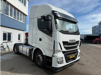 Ciągnik siodłowy IVECO Stralis HI-WAY