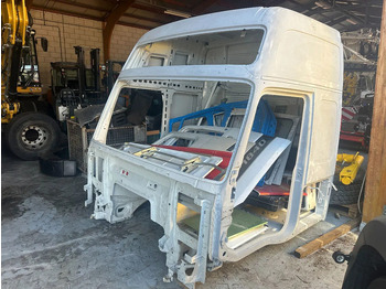 Kabina i wnętrze VOLVO FH