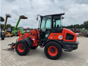 Ładowarka kołowa KUBOTA R090