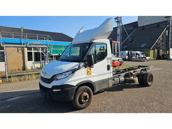Samochód ciężarowe pod zabudowę IVECO Daily