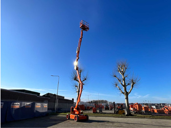 Podnośnik koszowy JLG E450AJ