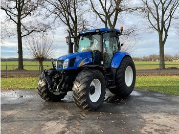 Ciągnik rolniczy NEW HOLLAND T6020