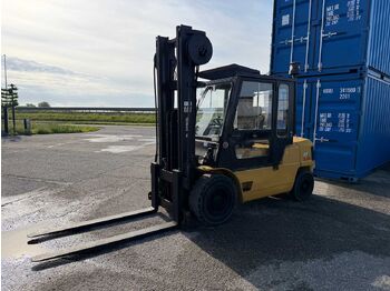Wózek widłowy CATERPILLAR DP