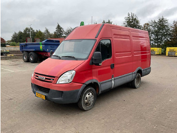 Samochód dostawczy IVECO Daily