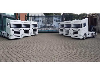 Ciągnik siodłowy SCANIA S 770