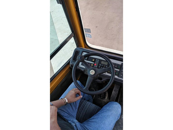 Wózek terminalowy Terberg YT182: zdjęcie 3 Wózek terminalowy Terberg YT182: zdjęcie 3