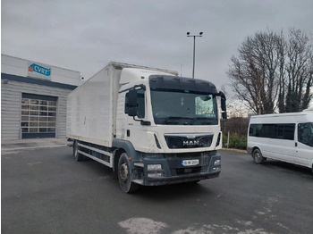 Samochód ciężarowy furgon MAN