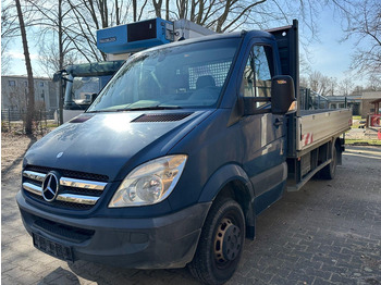 Samochód ciężarowy skrzyniowy/ Platforma MERCEDES-BENZ Sprinter 515