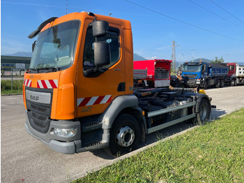 Ciężarówka hakowiec DAF LF 280