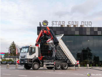 Samochod ciężarowy z HDS