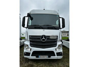 Ciągnik siodłowy MERCEDES-BENZ Actros 1845