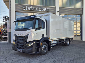 Ciężarówka do transportu napojów IVECO S-WAY