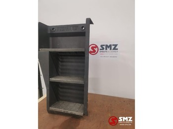 Stopień RENAULT Magnum