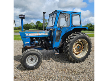 Ciągnik rolniczy FORD