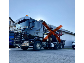 Samochód ciężarowe pod zabudowę SCANIA R 620