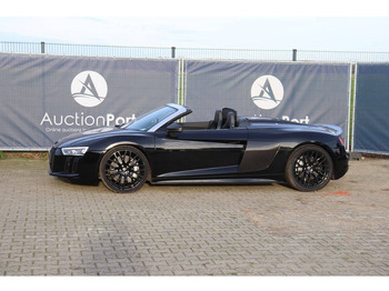 Samochód osobowy AUDI