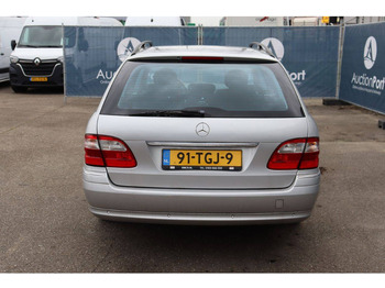 Samochód osobowy Mercedes-Benz E-Klasse E500 4-MATIC: zdjęcie 5