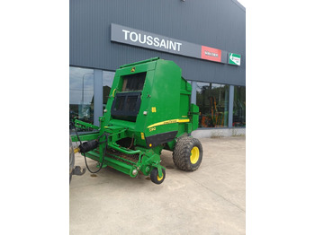 Prasa rolująca JOHN DEERE