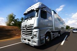 Mercedes-Benz Actros 2024: Krok Naprzód w Świecie Ciężarówek