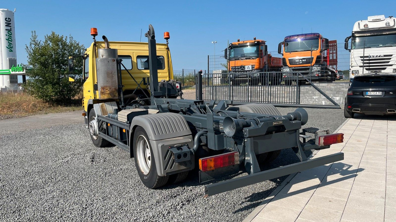 Mercedes-Benz 1318 1218 Abrollkipper Mercedes-Benz 1318 1218 Abrollkipper - Ciężarówka hakowiec: zdjęcie 5 Mercedes-Benz 1318 1218 Abrollkipper Mercedes-Benz 1318 1218 Abrollkipper - Ciężarówka hakowiec: zdjęcie 5