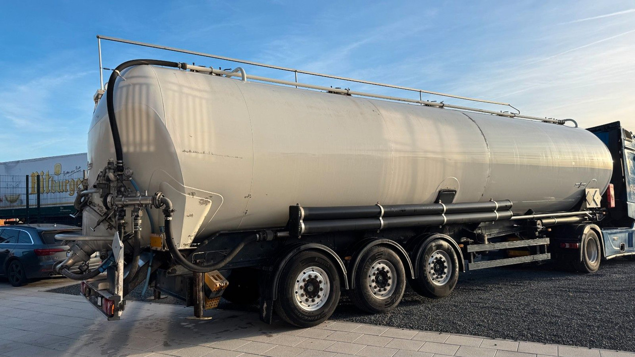 Spitzer SK 2760 CAL GGVS 60m³ Kippsilo - Naczepa silos: zdjęcie 3 Spitzer SK 2760 CAL GGVS 60m³ Kippsilo - Naczepa silos: zdjęcie 3