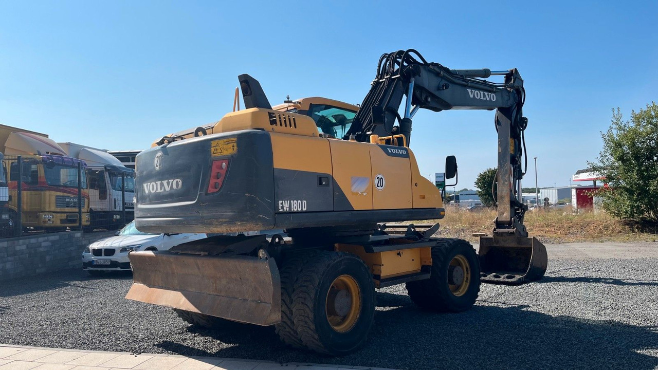 Volvo EW180D 20500 Kg Verstellausleger OilQuick - Koparka kołowa: zdjęcie 3 Volvo EW180D 20500 Kg Verstellausleger OilQuick - Koparka kołowa: zdjęcie 3