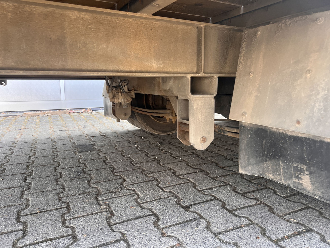 Przyczepa niskopodwoziowa dla transportowania ciężkiego sprzętu Humbaur HBTZ 136224 TA-BS 13,6 t Tandemtieflader: zdjęcie 6 Przyczepa niskopodwoziowa dla transportowania ciężkiego sprzętu Humbaur HBTZ 136224 TA-BS 13,6 t Tandemtieflader: zdjęcie 6