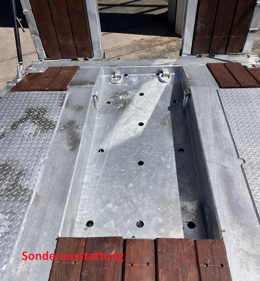 Möslein T 3-8,20 P VB H1 3 Achs Tieflader mit gerader Ladefläche 8,20 m, Neufahrzeug - Przyczepa niskopodwoziowa: zdjęcie 4 Möslein T 3-8,20 P VB H1 3 Achs Tieflader mit gerader Ladefläche 8,20 m, Neufahrzeug - Przyczepa niskopodwoziowa: zdjęcie 4