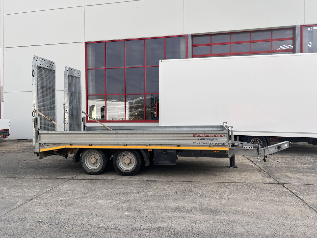 Möslein TTS 11 Schwebheim Tandemtieflader, Breite Rampen, Wenig Benutzt - Przyczepa niskopodwoziowa: zdjęcie 1 Möslein TTS 11 Schwebheim Tandemtieflader, Breite Rampen, Wenig Benutzt - Przyczepa niskopodwoziowa: zdjęcie 1