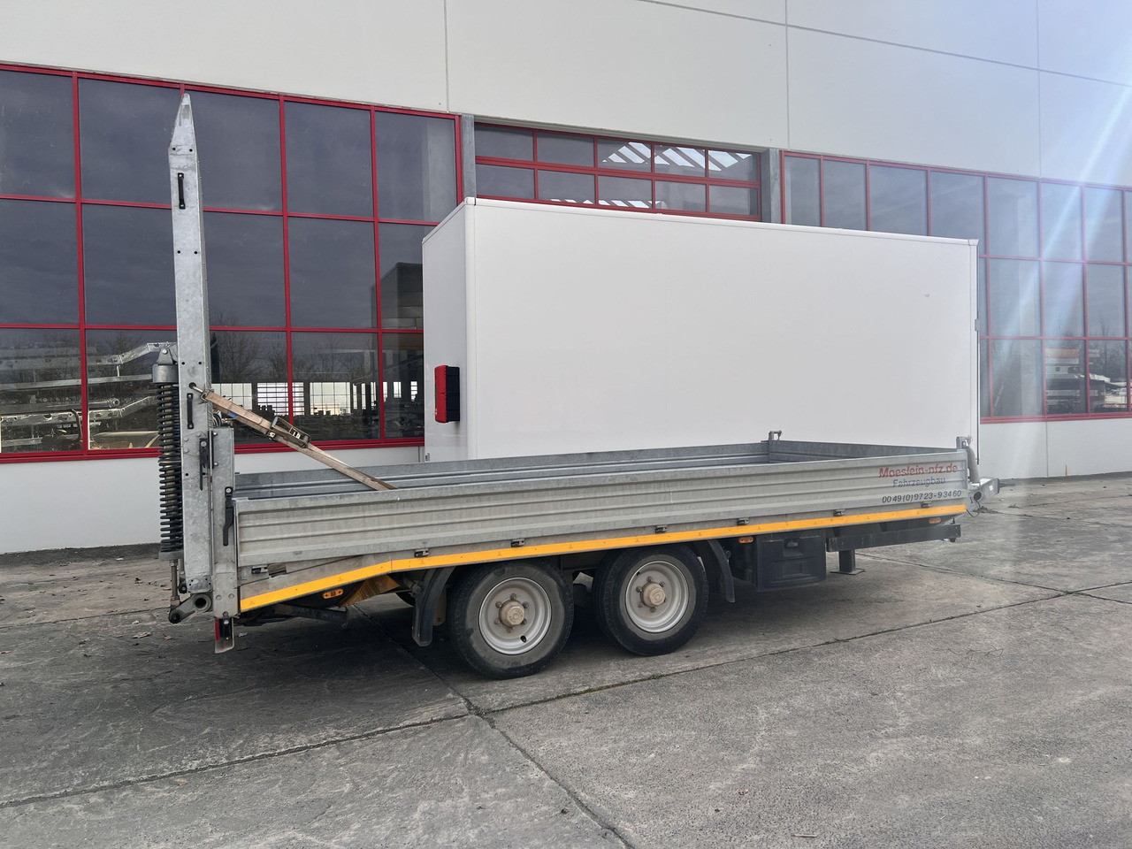 Möslein TTS 11 Schwebheim Tandemtieflader, Breite Rampen, Wenig Benutzt - Przyczepa niskopodwoziowa: zdjęcie 2 Möslein TTS 11 Schwebheim Tandemtieflader, Breite Rampen, Wenig Benutzt - Przyczepa niskopodwoziowa: zdjęcie 2