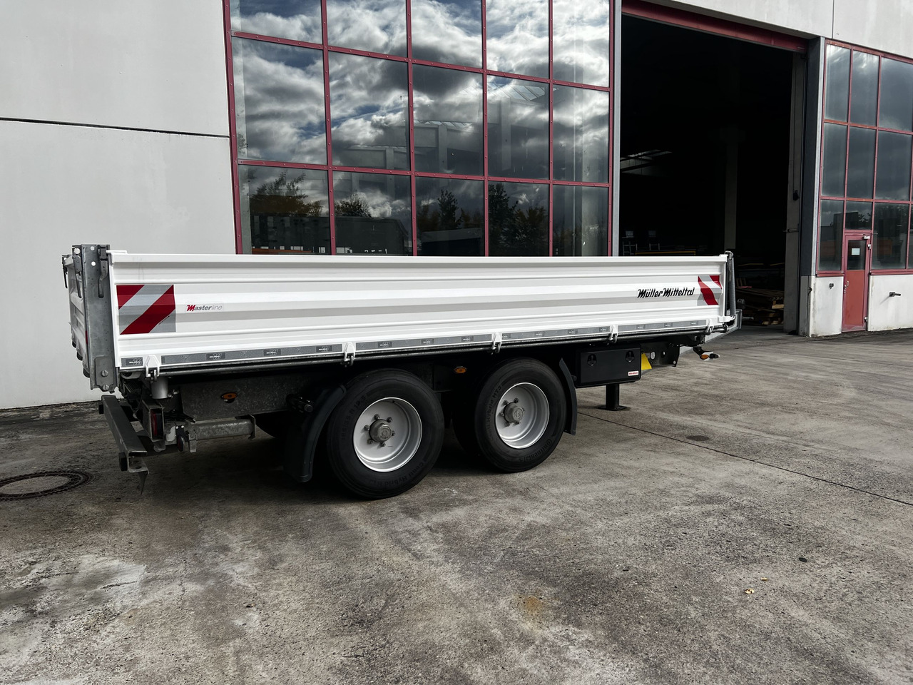 Müller Mitteltal TA-2 14,4 t Tandemkipper- Tieflader Breitbereifung NEUWERTIG - Przyczepa wywrotka: zdjęcie 4 Müller Mitteltal TA-2 14,4 t Tandemkipper- Tieflader Breitbereifung NEUWERTIG - Przyczepa wywrotka: zdjęcie 4