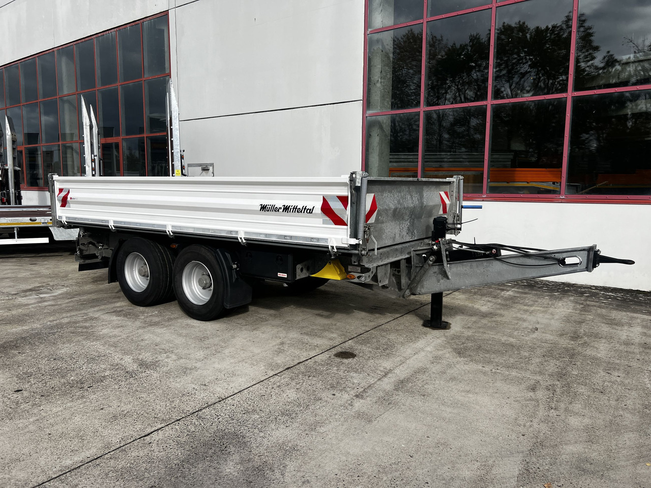 Müller Mitteltal TA-2 14,4 t Tandemkipper- Tieflader Breitbereifung NEUWERTIG - Przyczepa wywrotka: zdjęcie 1 Müller Mitteltal TA-2 14,4 t Tandemkipper- Tieflader Breitbereifung NEUWERTIG - Przyczepa wywrotka: zdjęcie 1