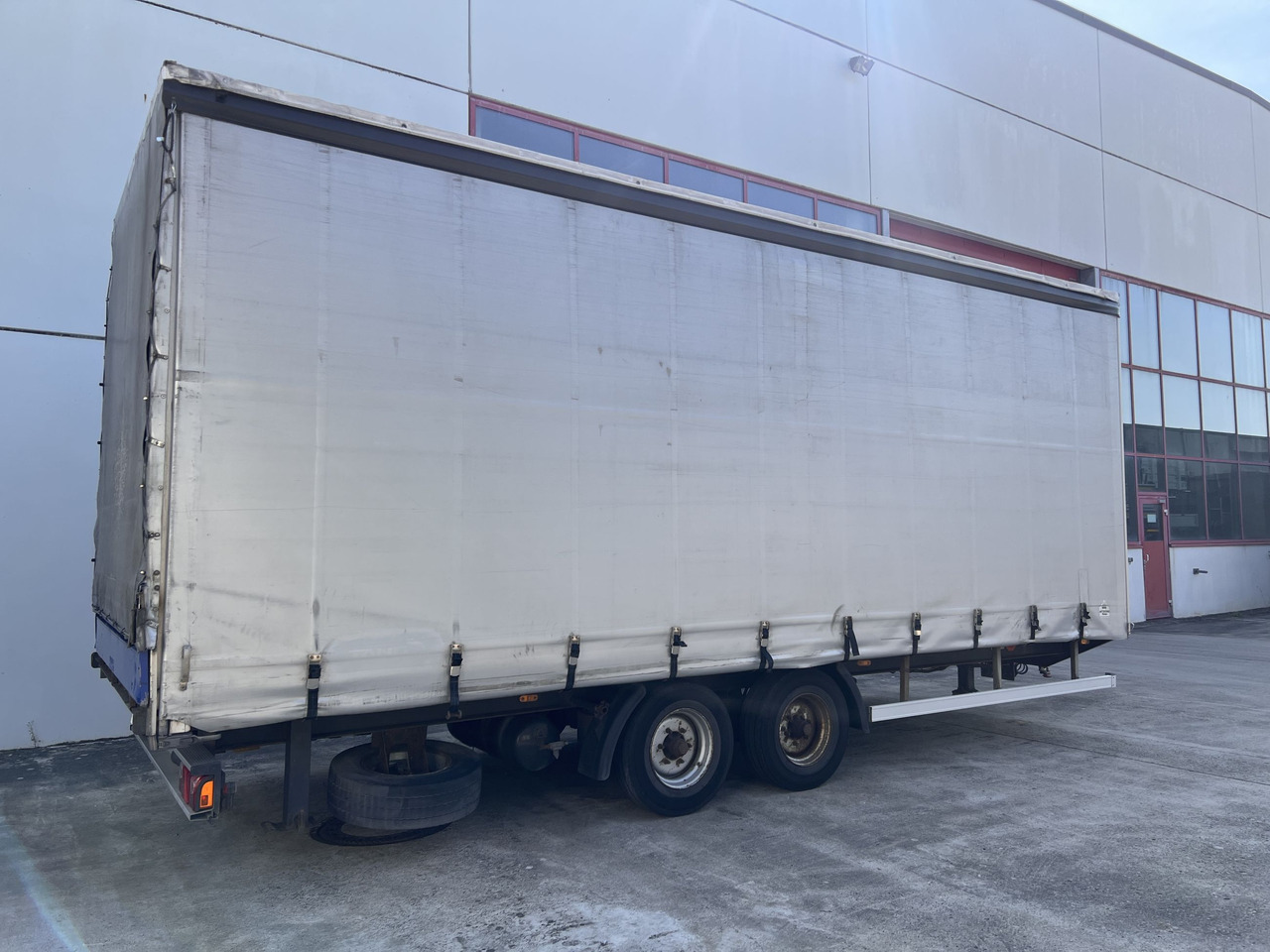 Tang, Karl ZCS 105 Tandem- Planenanhänger - Przyczepa z plandeką: zdjęcie 3 Tang, Karl ZCS 105 Tandem- Planenanhänger - Przyczepa z plandeką: zdjęcie 3