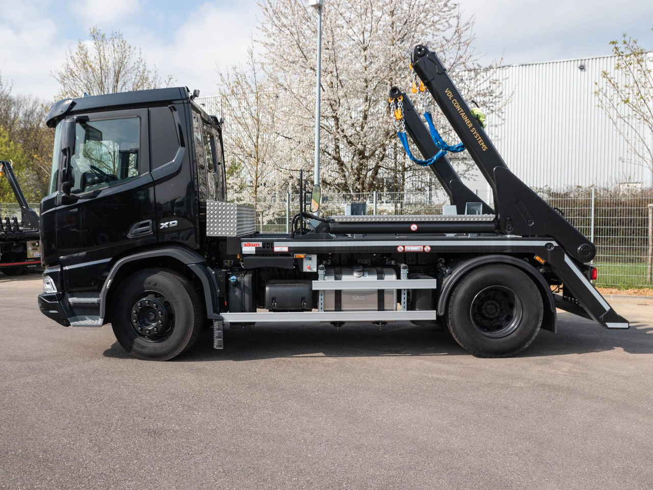 DAF FA XD 410 VDL Absetzkipper DAF FA XD 410 VDL Absetzkipper - Bramowiec: zdjęcie 4 DAF FA XD 410 VDL Absetzkipper DAF FA XD 410 VDL Absetzkipper - Bramowiec: zdjęcie 4