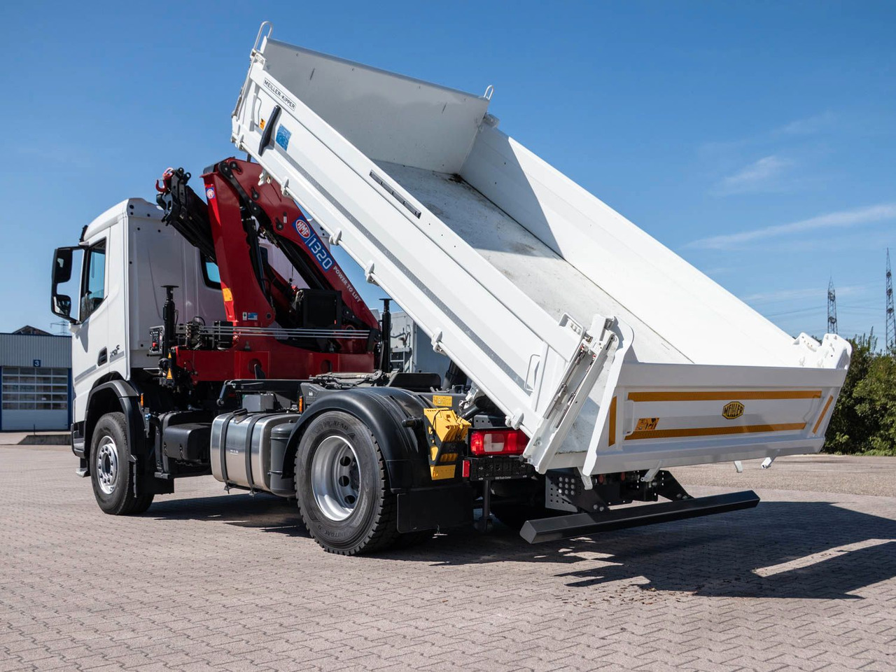 DAF FA XDC 370 Krankipper DAF XDC 370 FA Meiller Krankipper HMF - Samochod ciężarowy z HDS, Wywrotka: zdjęcie 4 DAF FA XDC 370 Krankipper DAF XDC 370 FA Meiller Krankipper HMF - Samochod ciężarowy z HDS, Wywrotka: zdjęcie 4