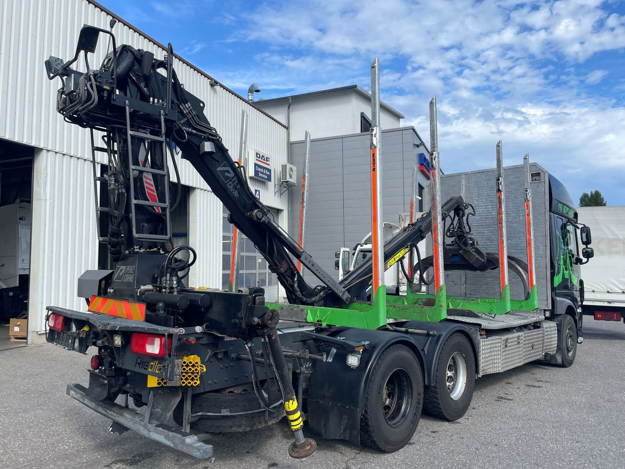 DAF FAT XF 530 SSC, Holztransport, Greifer mit Säge - Samochód do drewna, Samochod ciężarowy z HDS: zdjęcie 3 DAF FAT XF 530 SSC, Holztransport, Greifer mit Säge - Samochód do drewna, Samochod ciężarowy z HDS: zdjęcie 3